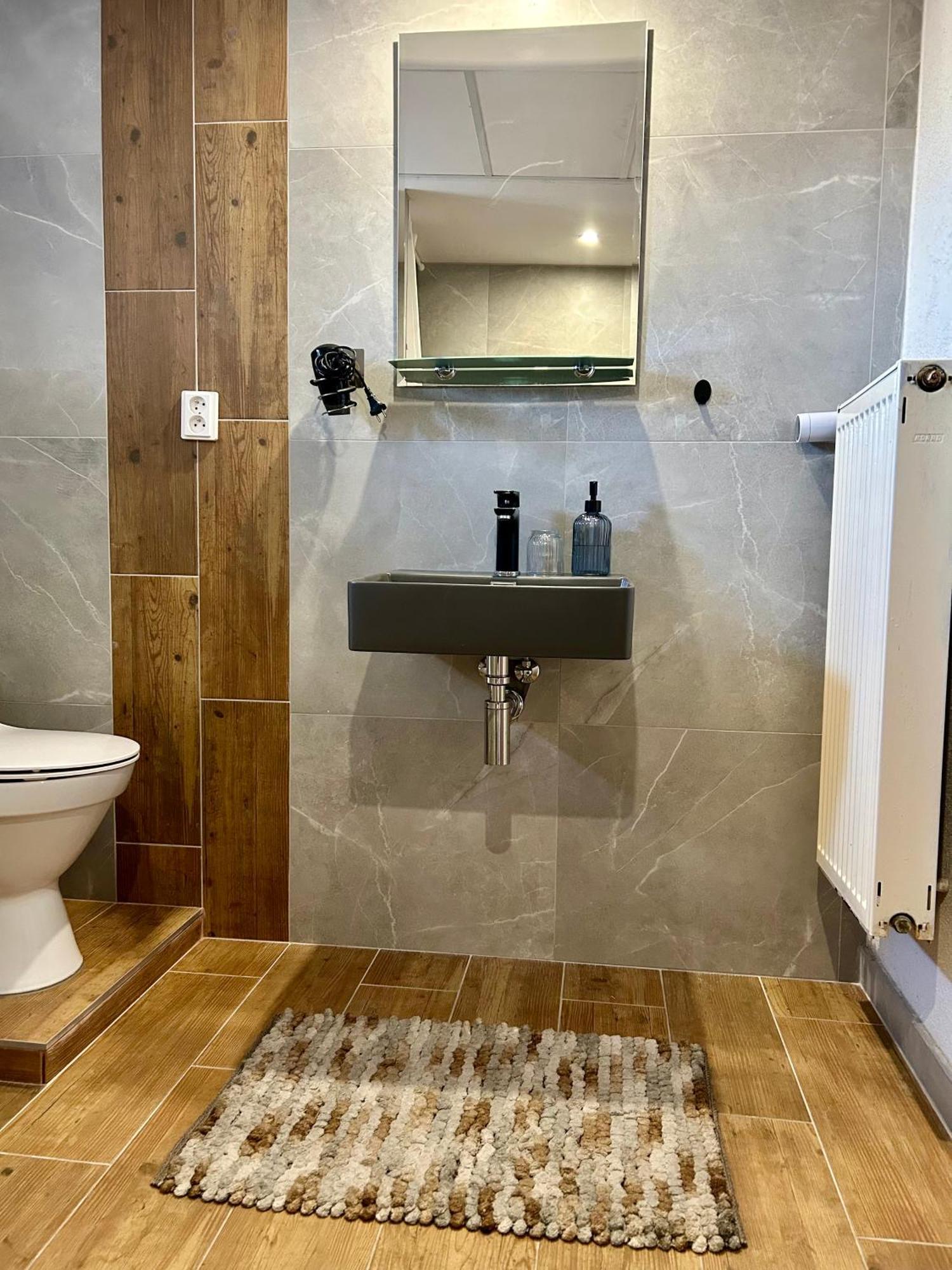 Apartman Velicka Vinaren Попрад Екстериор снимка